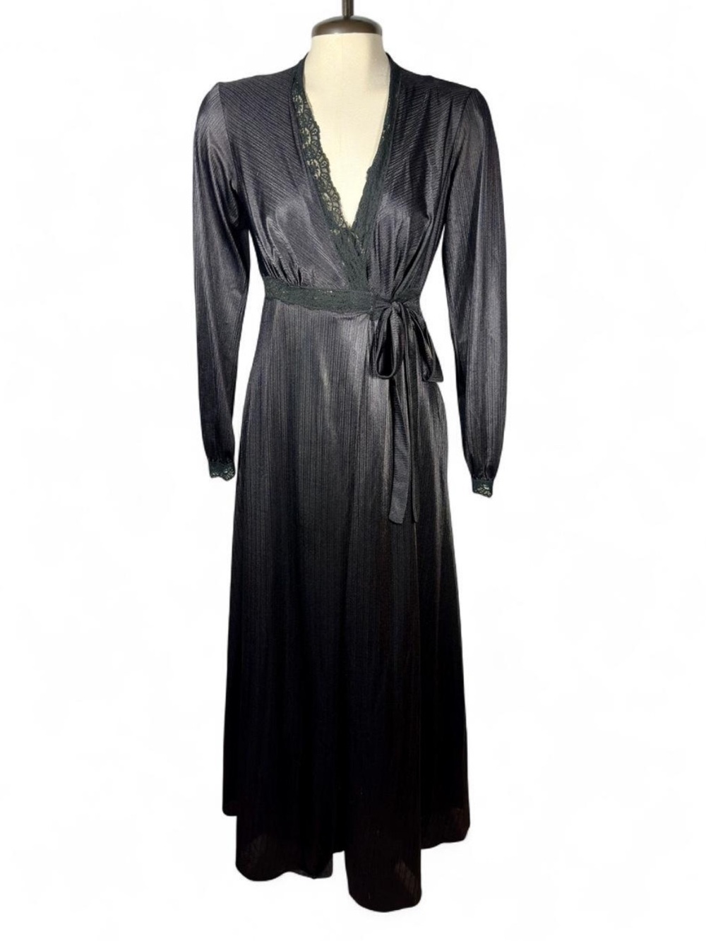 Vintage Miss Elaine Black Lace Peignoir Nightgown Robe Set 70’s 70’s